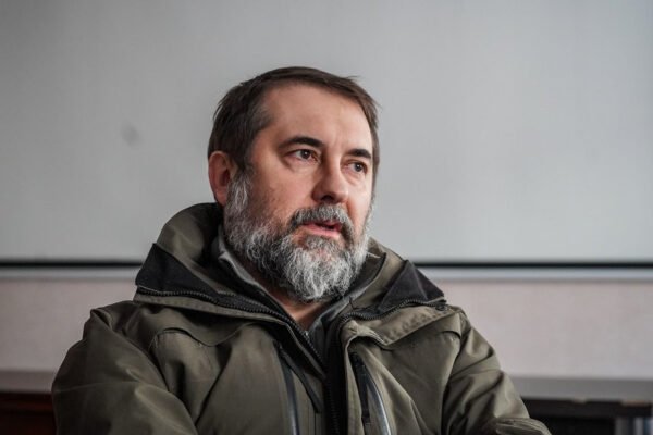 Окупанти тікають з Луганщини через брак одягу та їжі, – Гайдай