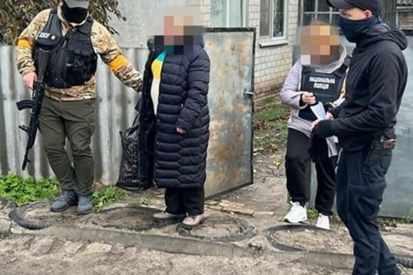 Колаборантку, що очолювала окупаційну “роспочту” на Харківщині, затримала СБУ