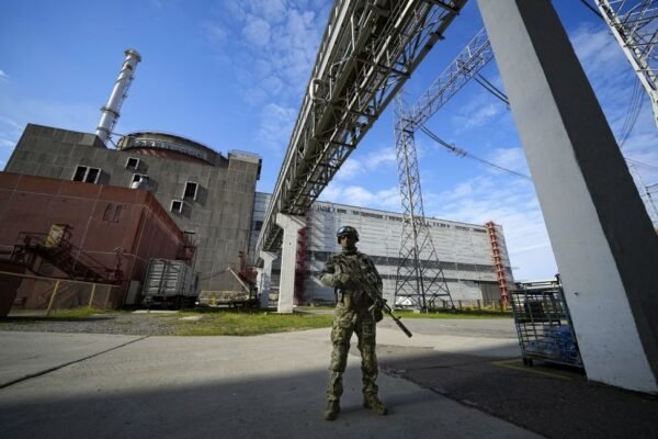 Окупанти провели ротацію особового складу на Запорізькій АЕС