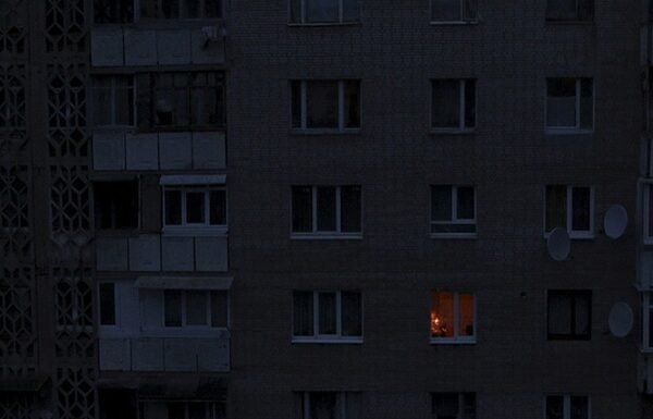 Графіки не діють: У Києві аварійно вимикають електрику