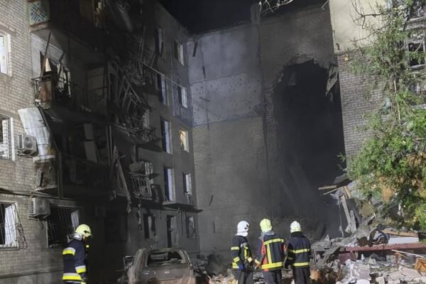 Ракетний удар по багатоповерхівці Миколаєва: кількість жертв зросла до семи