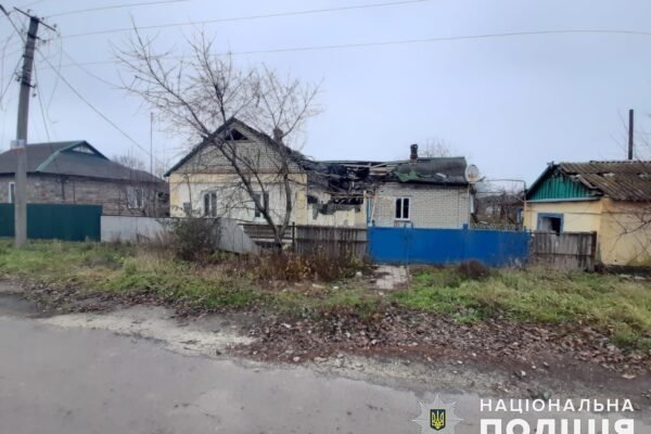 Знищені оселі: наслідки обстрілів у 10 населених пунктах Донеччини (ФОТО)