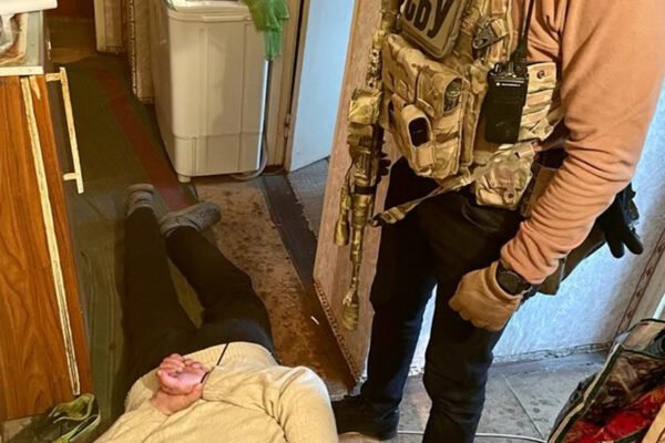 Зрадників, що коригували ракетні удари по школах у Слов’янську, затримала СБУ (ФОТО)