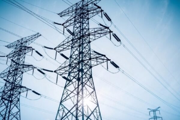 Укренерго ввів у дію графіки погодинних відключень з 6 ранку 2 листопада