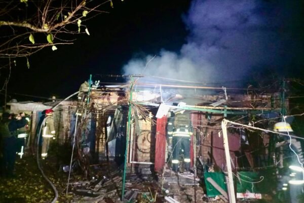 Росіяни знову обстріляли Нікопольський район (ФОТО)