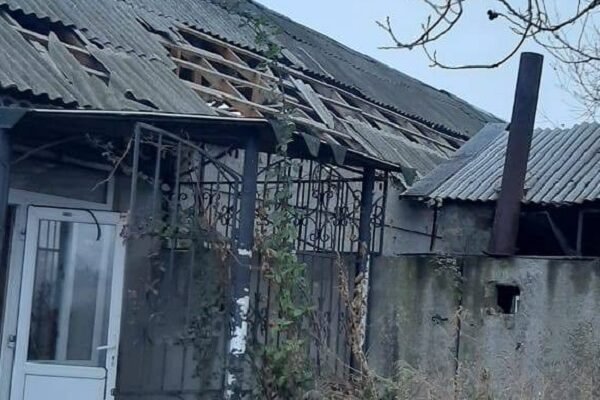 Як окупанти трьома ракетами “демілітаризували” придорожній ресторан на Запоріжжі (ФОТО)