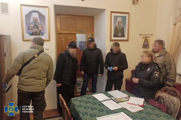 В УПЦ МП на Тернопільщині та Прикарпатті знайшли пропаганду, що заперечує існування України (ФОТО)