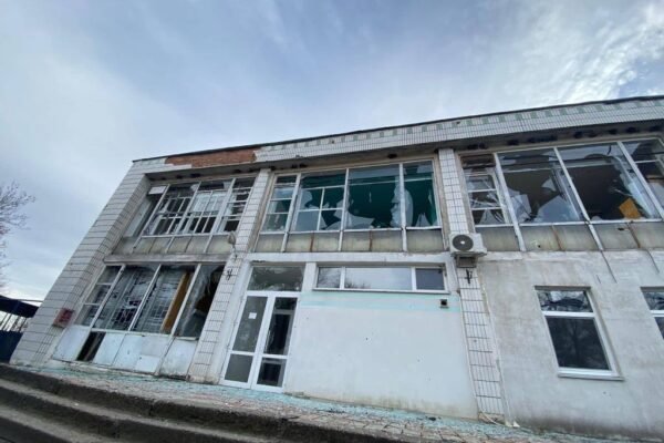 Росіяни обстріляли лікарню на Сумщині: загинув підліток (ФОТО)