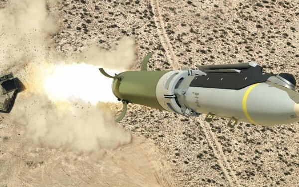 США розглядають постачання Україні високоточних ракет дальністю 150 км, – Reuters