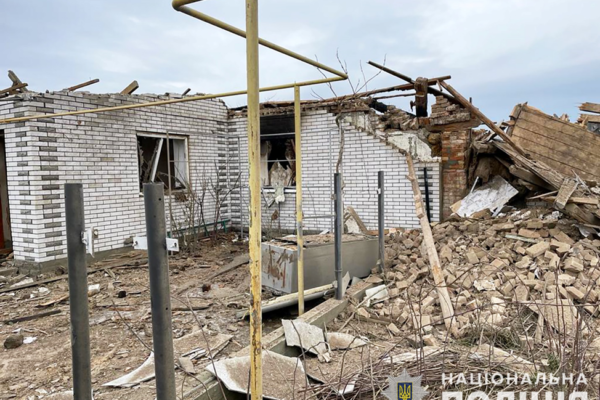 Наслідки нічного ракетного обстрілу сіл Запорізького району (ФОТО)