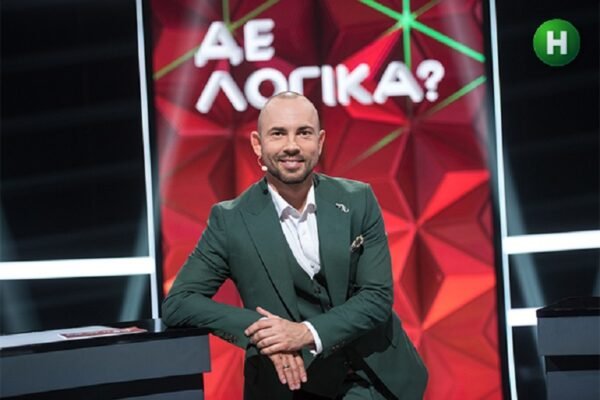 Відомий український шоумен показав, як у Маріуполі знесли багатоповерхівку, де він жив (ВІДЕО)