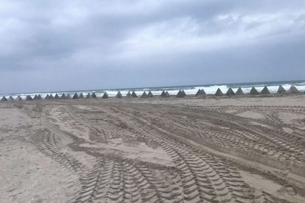 У Криму окупанти готують берегові лінії для захисту від українського десанту (ФОТО)