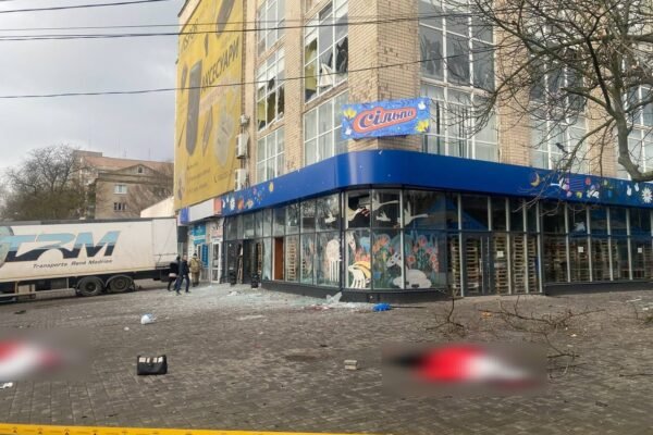 Росіяни за добу 71 раз обстріляли Херсонщину з артилерії, РСЗВ та мінометів
