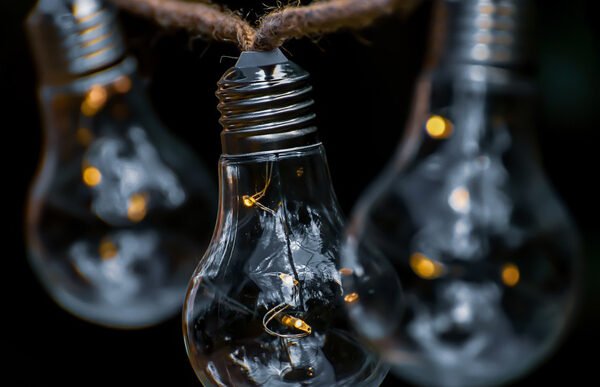 Графіки не діють: У столиці та на Київщині застосовуються екстрені відключення світла