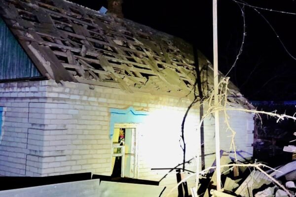 Окупанти вночі випустили понад 50 снарядів по Нікопольщині (ФОТО)