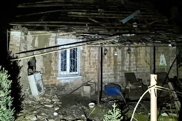 Росіяни обстріляли житлові квартали Нікополя та Марганця (ФОТО)