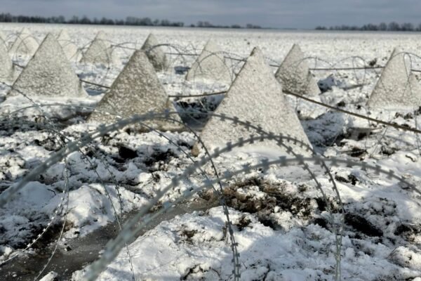 Як виглядає “засічна лінія” в Бєлгородській області на кордоні з Україною (ФОТО)