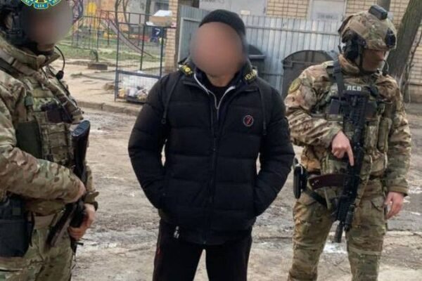 У Херсоні схопили працівників колонії, які працювали на окупантів (ФОТО)