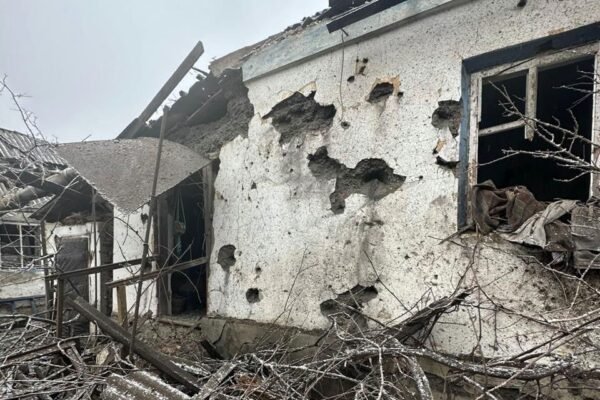 Росіяни за добу обстріляли 10 населених пунктів Донеччини (ФОТО)