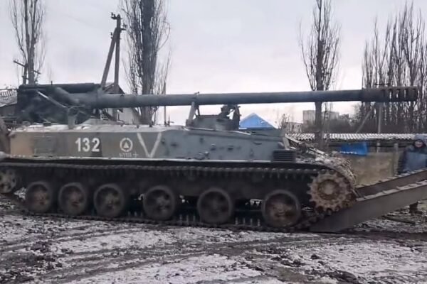 На Херсонщині ЗСУ затрофеїли САУ “Гіацинт” (ВІДЕО)