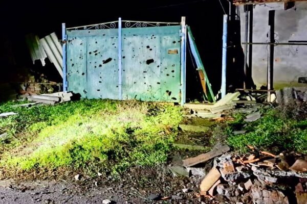 Росіяни атакували житлові квартали Нікополя (ФОТО)