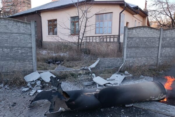 Окупанти під час обстрілу Костянтинівки “демілітаризували” асфальт (ФОТО)