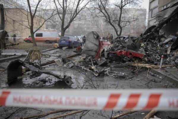 У Кабміні створили робочу групу з розслідування авіакатастрофи у Броварах, – Шмигаль