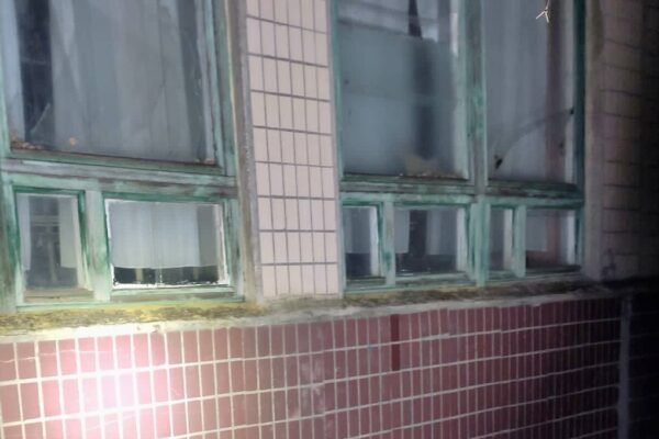 Поцілили в ліцей і підприємство: Окупанти обстріляли Нікопольщину з важкої артилерії