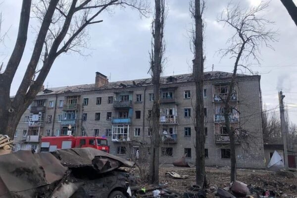 Окупанти вдарили по Костянтинівці: троє загиблих та 14 поранених (ФОТО, ВІДЕО)
