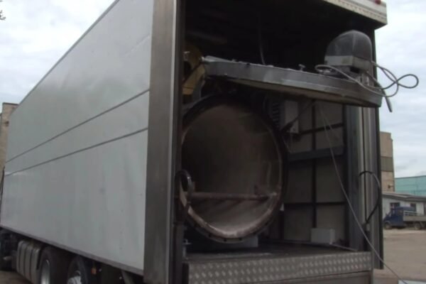 На Запоріжжі окупанти облаштували мобільний крематорій, щоб приховати втрати