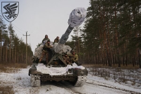 Як десантники 95-ї бригади перетворили російську САУ на українського “Одіна” (ФОТО)