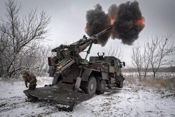 Українські військові за добу відбили близько 90 атак росіян