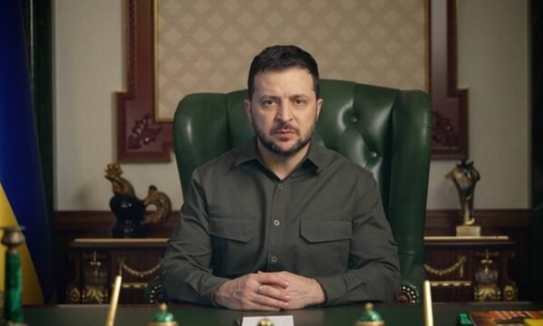 Ситуація стає дедалі складнішою: Зеленський про Бахмутський напрямок