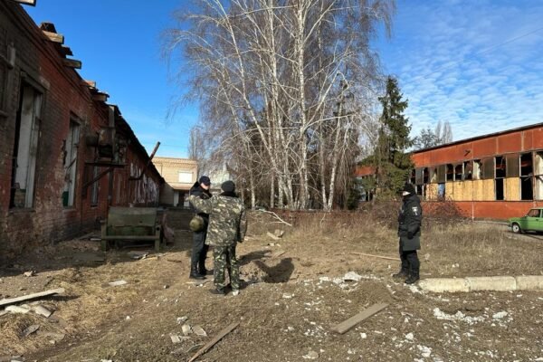 В поліції показали наслідки чергового обстрілу Нікополя (ФОТО)