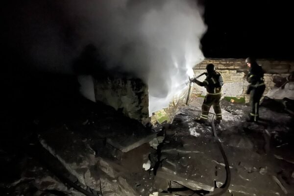 Внаслідок обстрілу Харківщини загинула літня жінка та поранено дитину