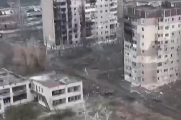 Не залишили живого місця: Як окупанти фактично знищили Вугледар (ВІДЕО)