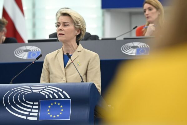 У Єврокомісії розповіли деталі нового санкційного пакету проти Росії та Ірану