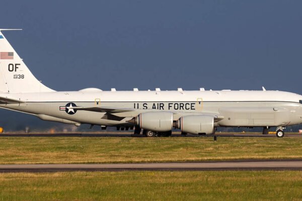 Під час візиту Байдена до Києва американські літаки-розвідники чергували у небі над Польщею