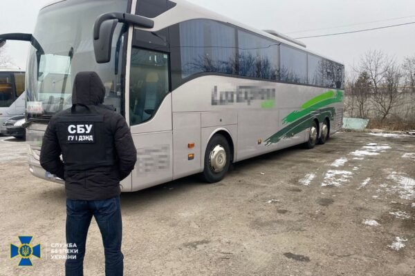 У Києві викрили канал нелегальних перевезень до Криму і Донецька (ФОТО)