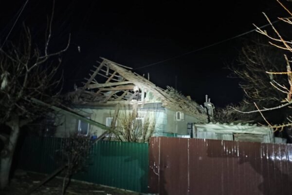 Росіяни вночі вдарили по Нікополю і Марганцю: є значні руйнування (ФОТО)