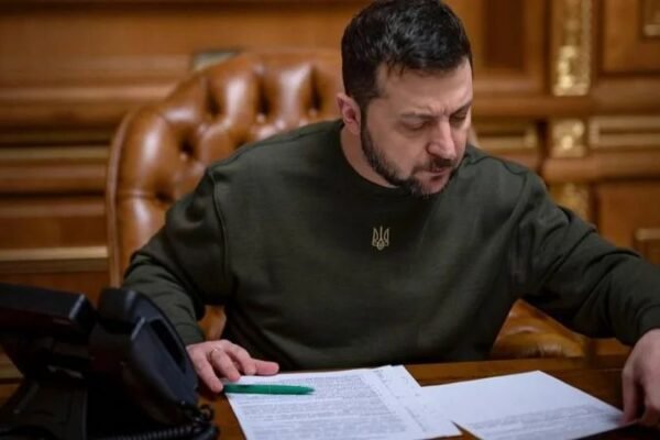 Зеленський звільнив керівників СБУ у Запорізькій і Сумській областях