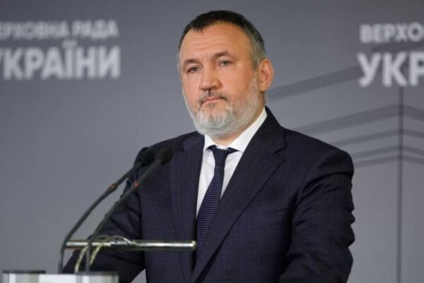 Суд взяв під варту без права внесення застави екснардепа Рената Кузьміна