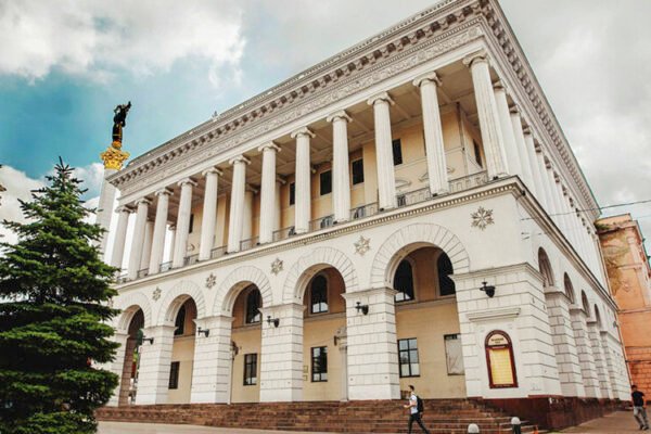 У Києві протестують студенти консерваторії: Вимагають прибрати з назви Чайковського (ФОТО)