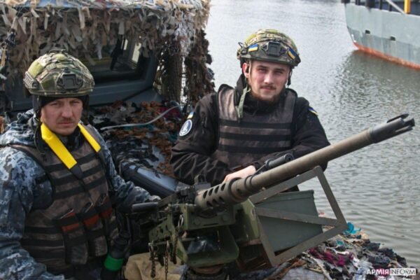 Екіпаж патрульного катера “Айленд” знищив російську крилату ракету з гармати