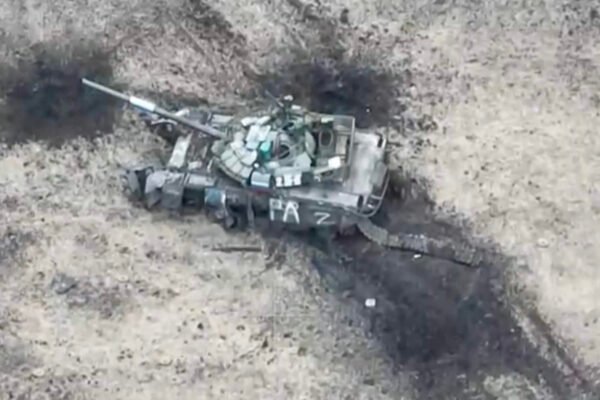 Бійці ЗСУ знищили з Javelin російський танк на Донеччині (ВІДЕО)