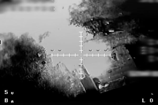 “Білі Вовки” за ніч знищили 10 російських танків та БТР (ВІДЕО)