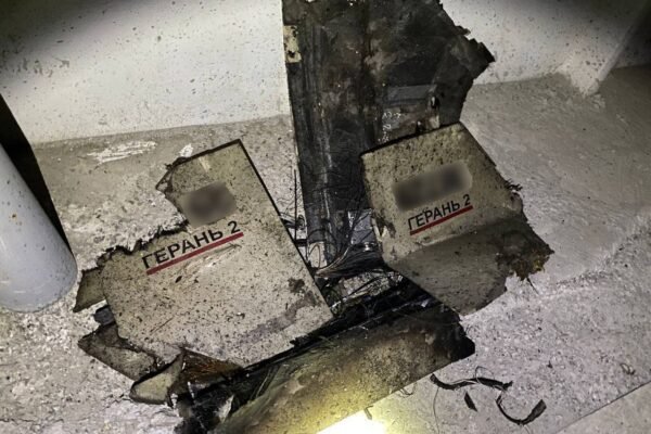 Атака “шахідів” на Дніпро: Внаслідок влучання спалахнуло приватне підприємство (ФОТО)