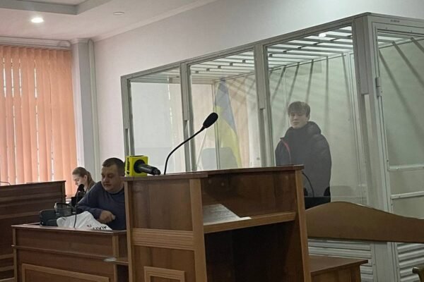 Організатори “п’яних вечірок” у Києві проведуть під вартою ще місяць