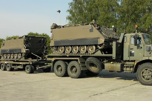 Бельгія передасть Україні 240 військових вантажівок Volvo