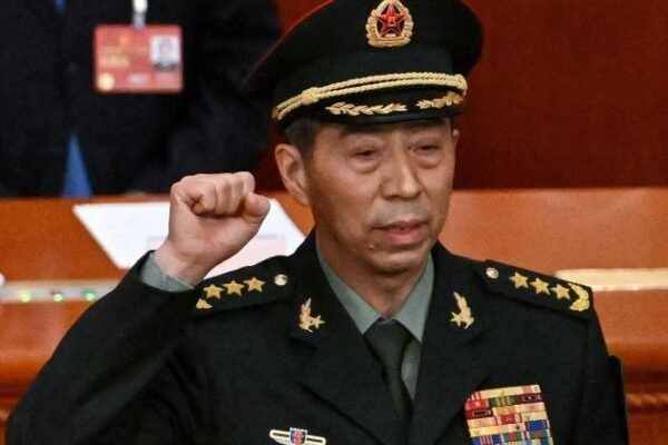 Міністром оборони Китаю став генерал, що перебуває під санкціями США та відомий співпрацею з РФ